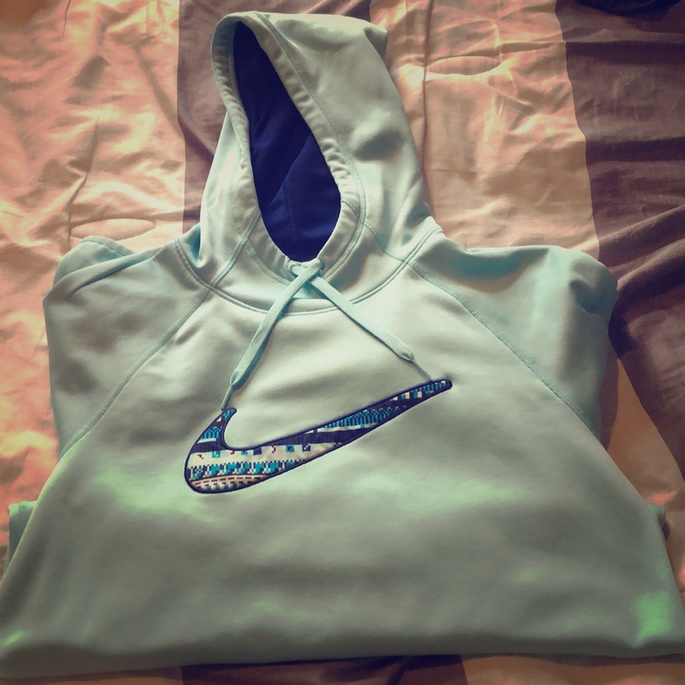 Nike woman’s Therma-Fit sweatshirt